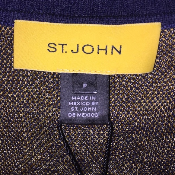 Women’s NWT petite sweater. St. John. - Picture 2 of 7